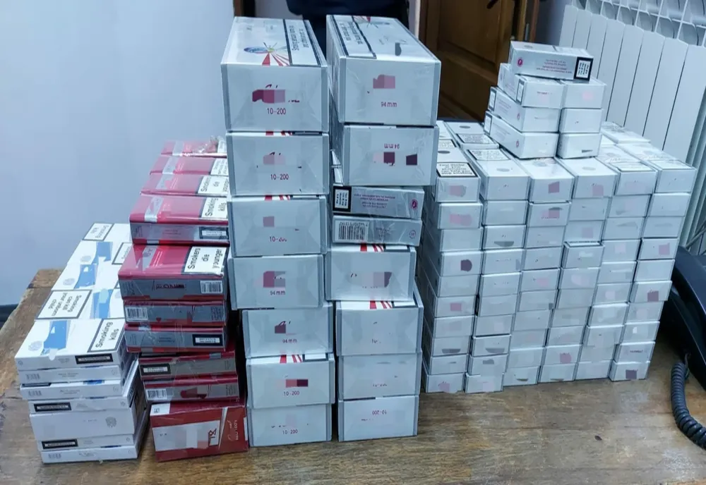 Percheziții la contrabandiștii de țigări din Timiș, Arad și Bihor