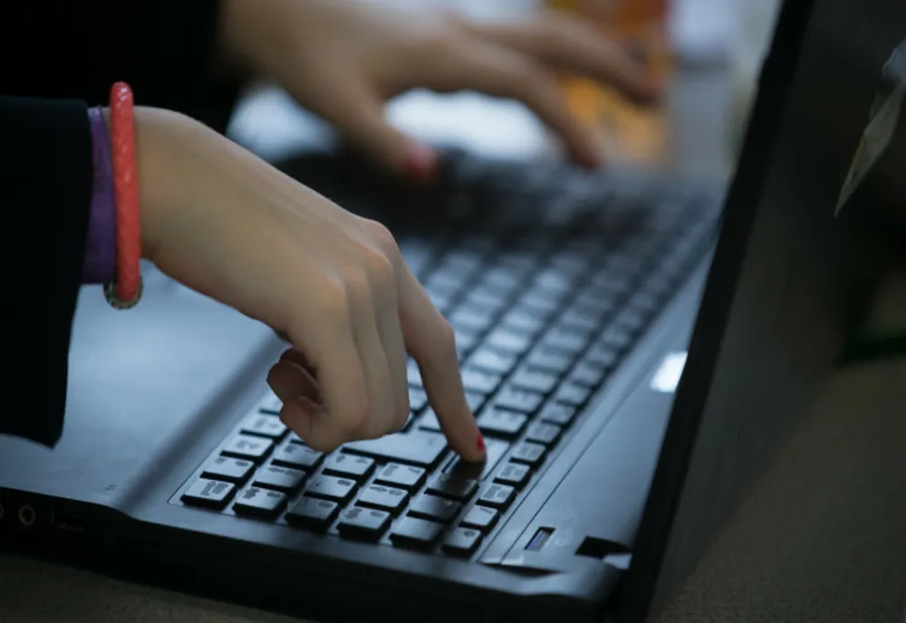 E.ON Energie România avertizează clienții să NU deschidă documentele și link-urile din e-mailurile primite în ultimele zile