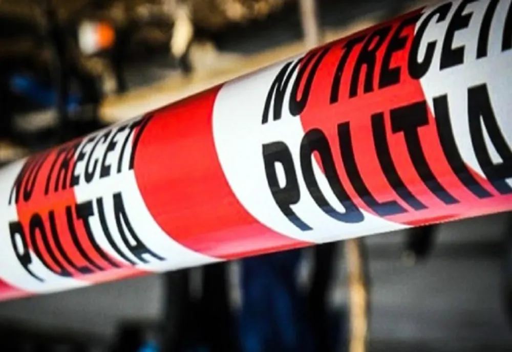 Un bărbat a murit în timp ce săpa un şanţ, în Timiș! A fost surprins de un mal de pământ