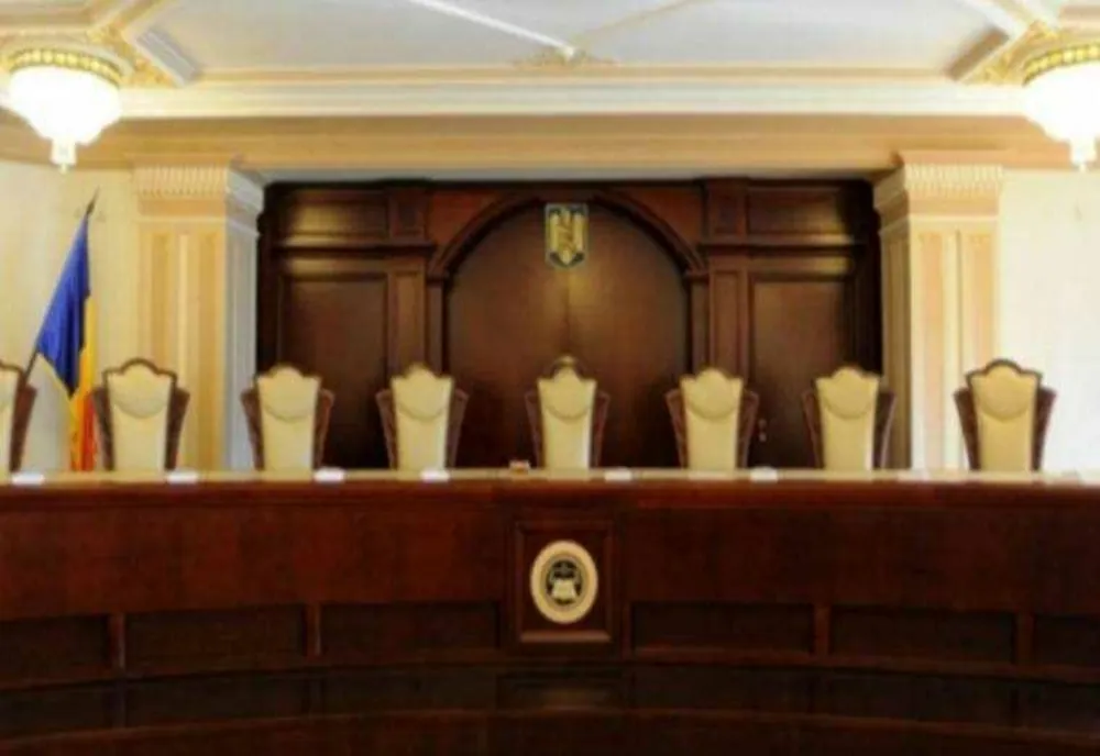 DOUĂ CONTESTAȚII PRIVIND CANDIDATURA LUI CRIN ANTONESCU, ÎNREGISTRATE LA CCR