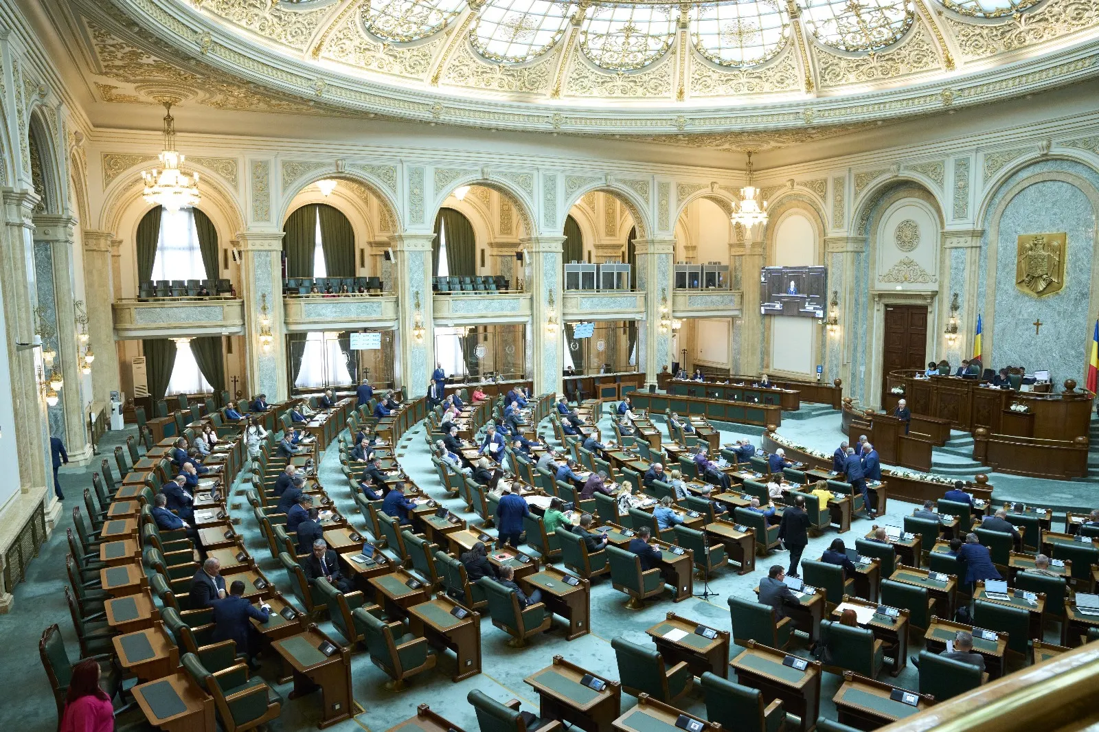 MOTIUNE-DREPTATE-AUR-POT-SOS-PENSIONARI-APROBATA