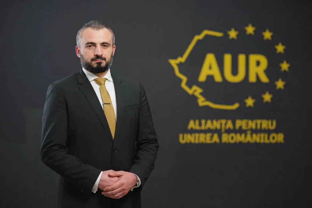 Nicolae-Vlahu-senator-AUR-COMBATEREA DROGURILOR-VIOLENTEI IN SCOLI-UNIFORMA OBLIGATORIE-CAMERE VIDEO-INTERZICEREA TELEFOANELOR