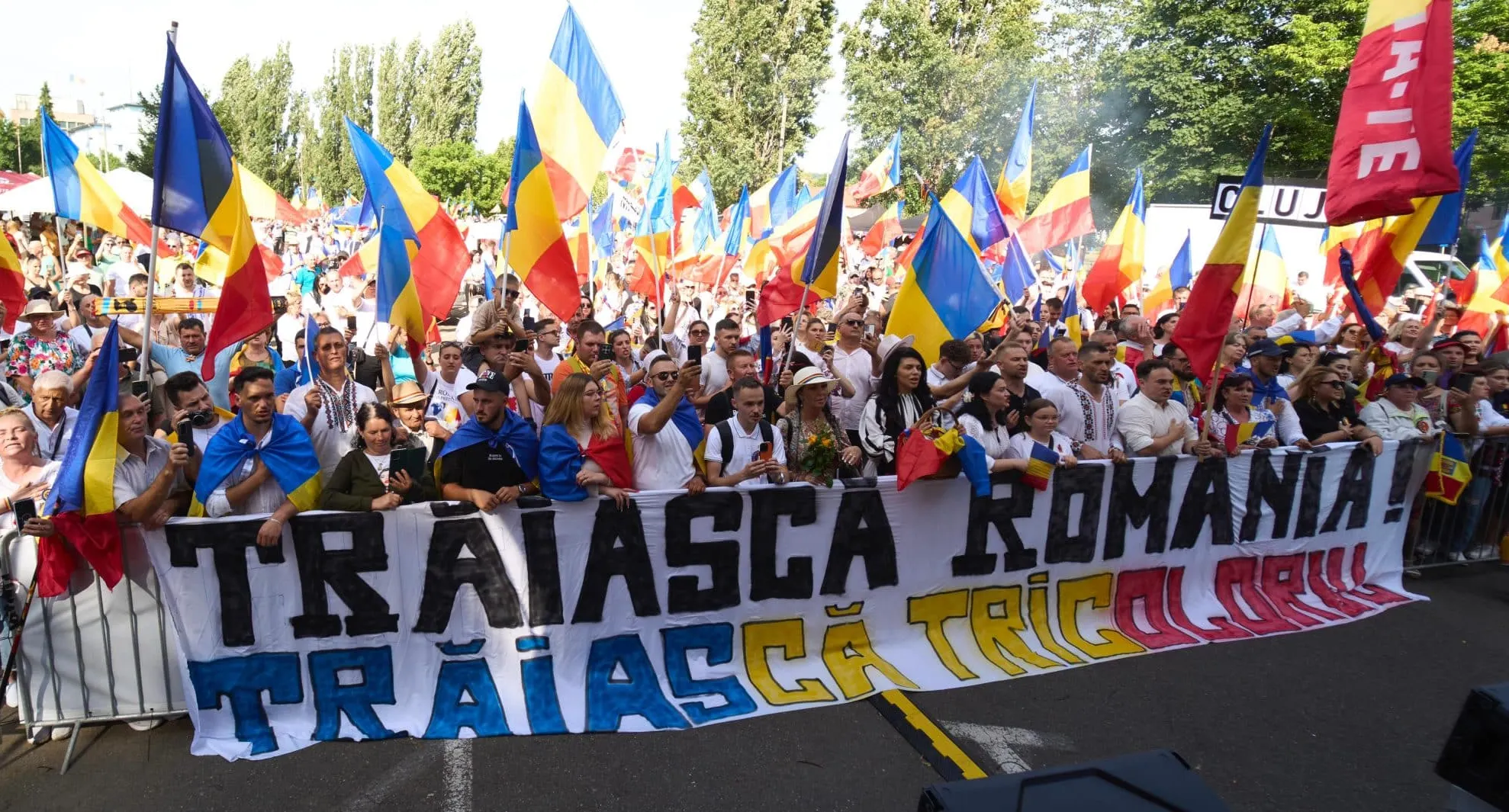 Traiassca-Romania-Traiasca-Tricolorul-AUR-28 IUNIE-2025