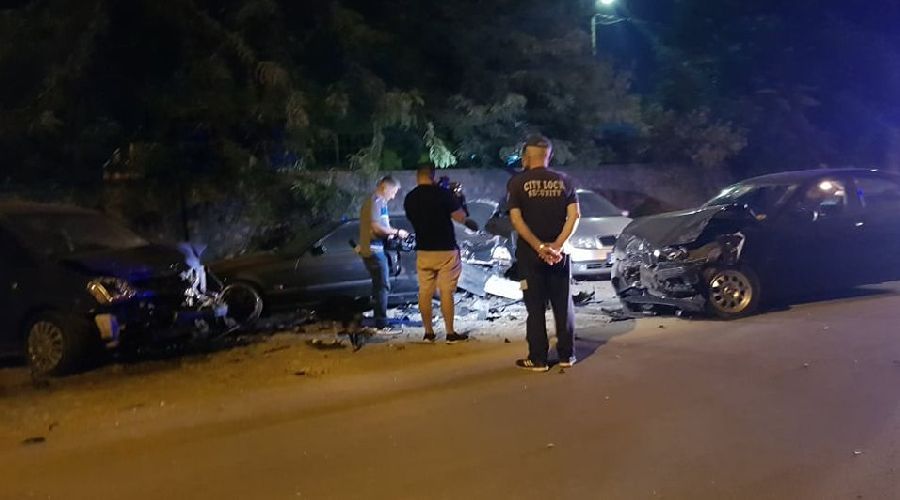 masini-distruse-Timisoara