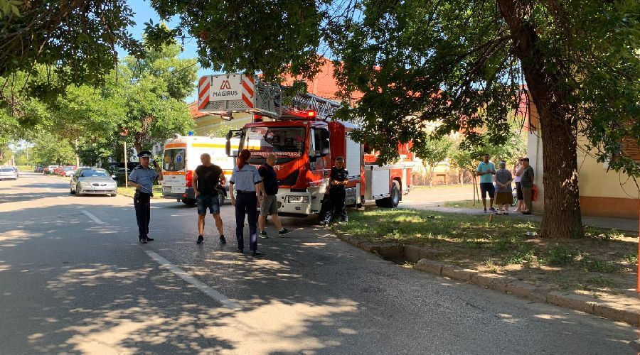 pompieri-ambulanta-muncitor-electrocutat (1)