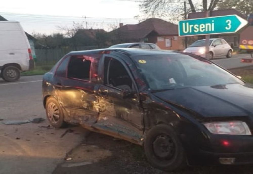 Trei tineri au ajuns la spital în urma unui accident în Timiș