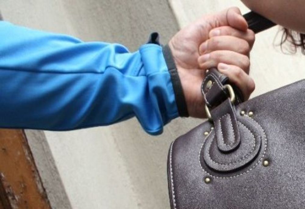 Femeie în vârstă, tâlhărită la Timișoara