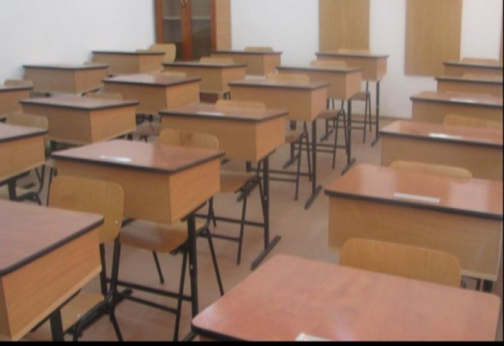 Coronavirus: cursuri suspendate într-o școală din Timiș, pentru restul se va lua o decizie ulterioară