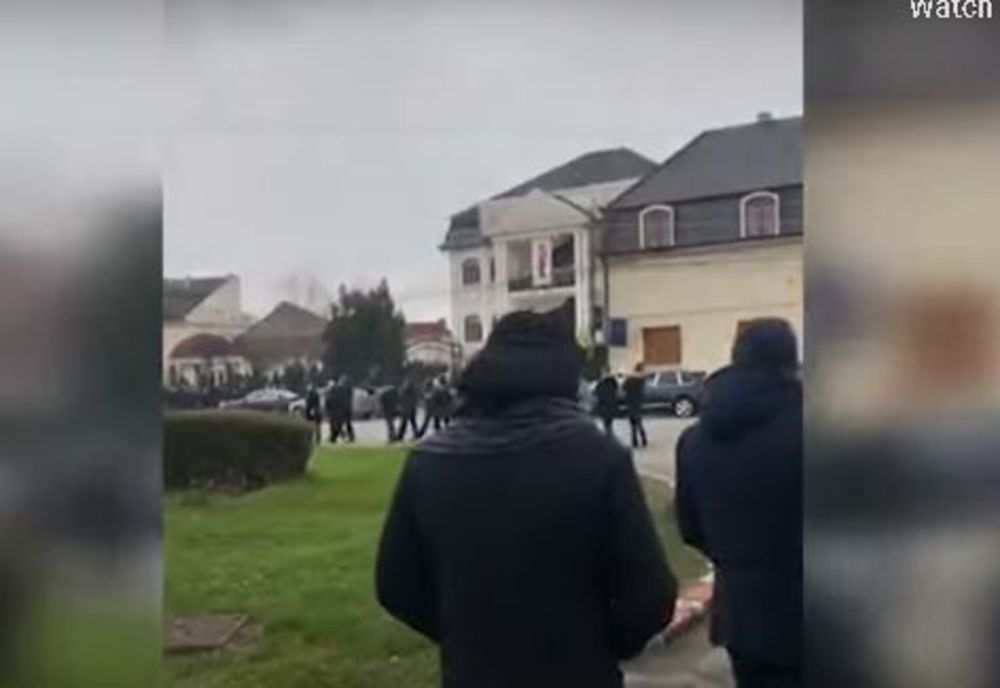 Înmormântare cu zeci de participanți în Lugoj, oraș aflat în carantină