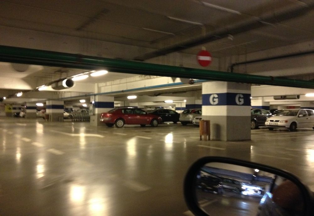 Incendiu la mall în Timișoara, oameni evacuați