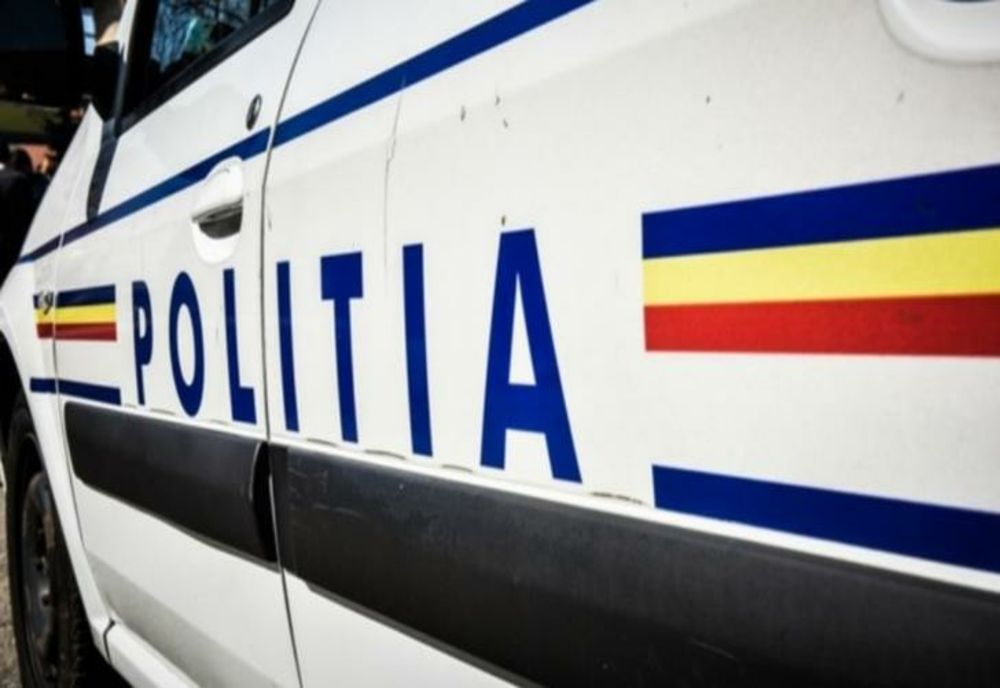 Minor urmărit de polițiști: la volan, băut și cu o mașină furată