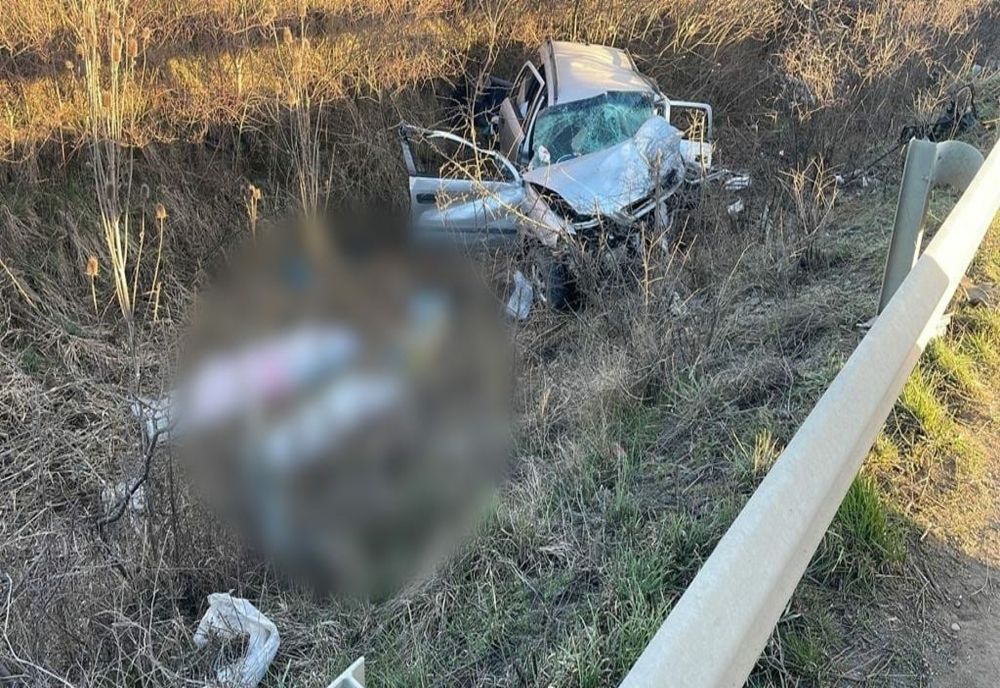 Accident cumplit în Timiș: trei adulți și o fetiță de 1 an și 3 luni au murit