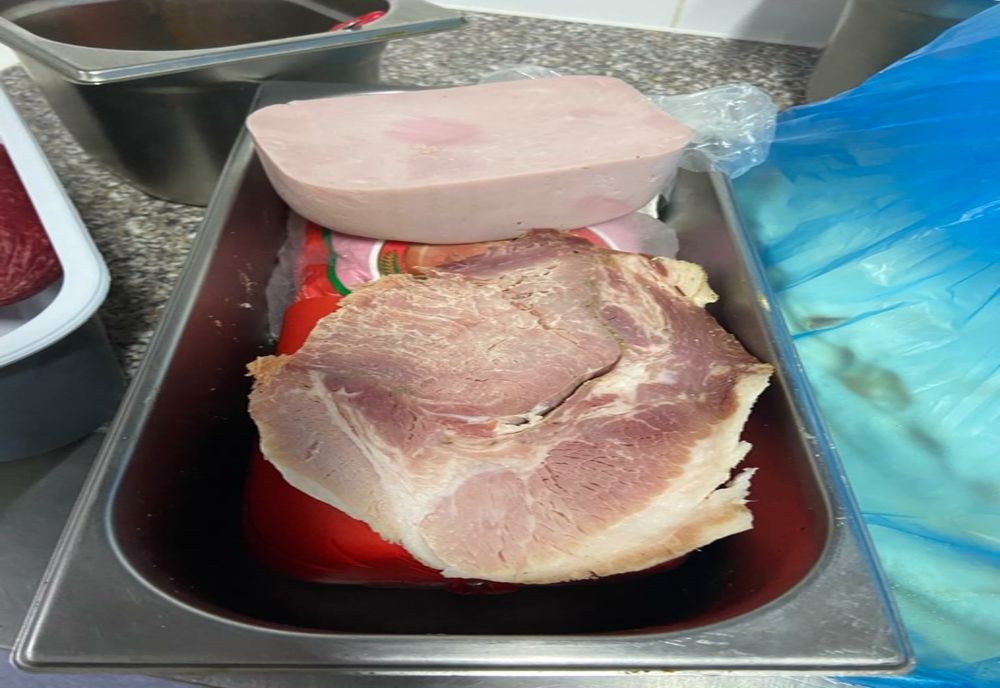 Mai multe restaurante din centrul Timișoarei și dintr-un mall, sancționate de OPC