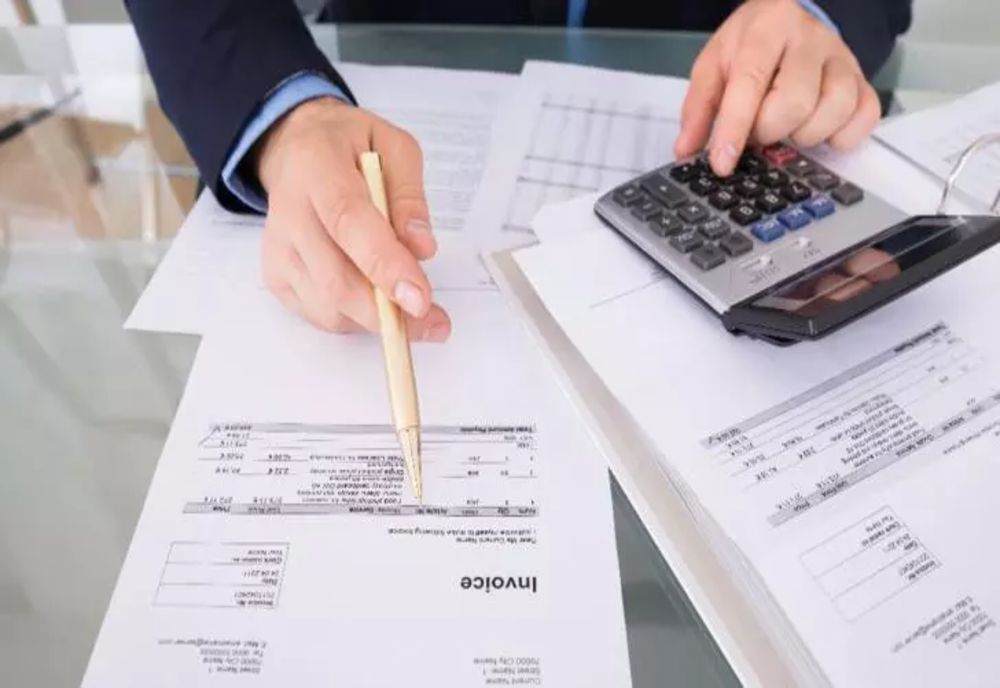 Scenarii de coșmar pentru PLAFONAREA ENERGIEI: O factură de 68 de lei/lună va ajunge la 125 de lei - PROPUNERI