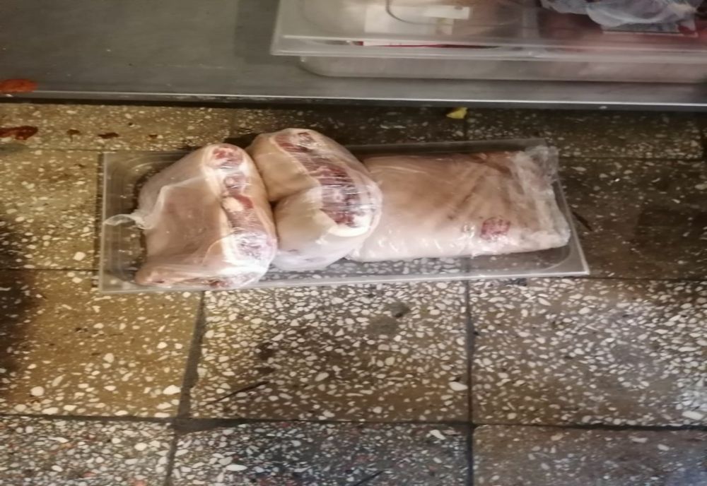  Amenzi şi suspendarea temporară a activităţii la mai multe unităţi comerciale alimentare din Complexul Studenţesc