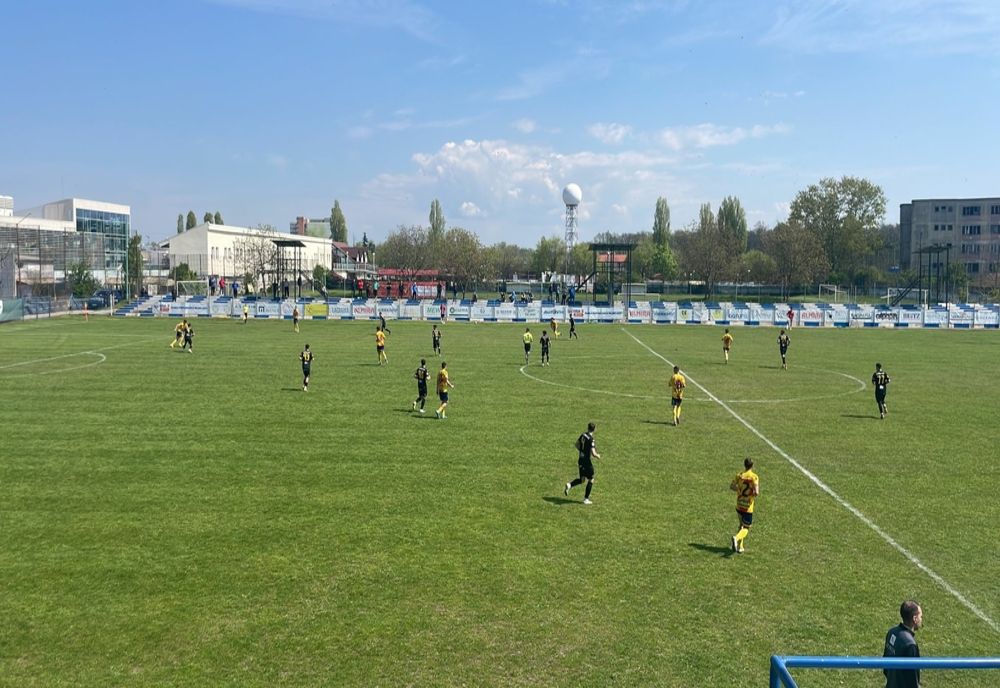 FC Braşov o învinge pe Ripensia cu 3-0