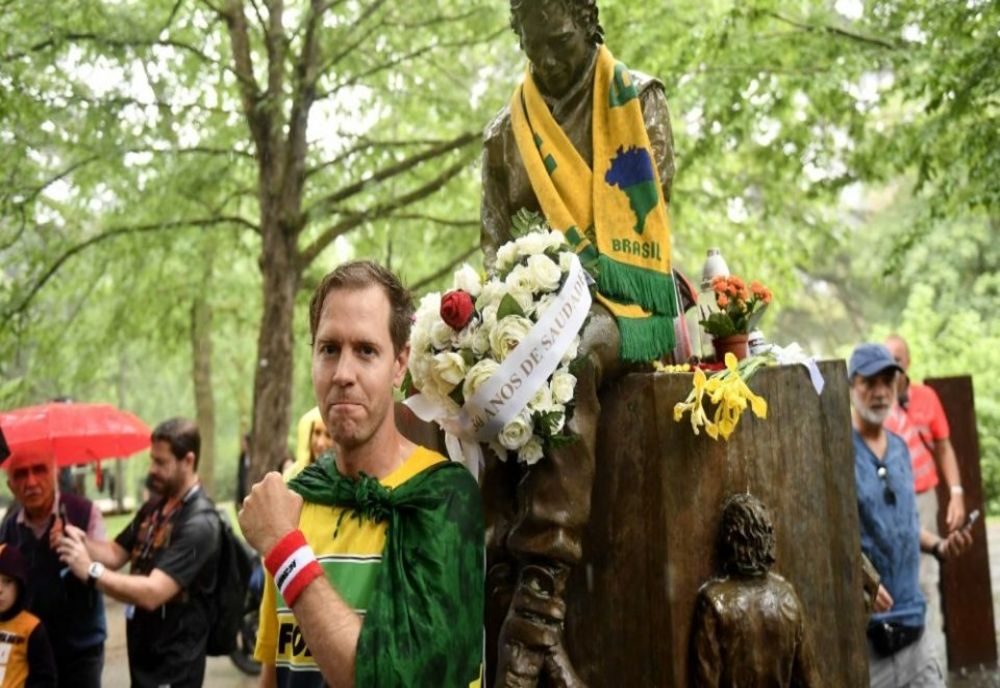 Vettel a pilotat monopostul din 1993 al regretatului Ayrton Senna