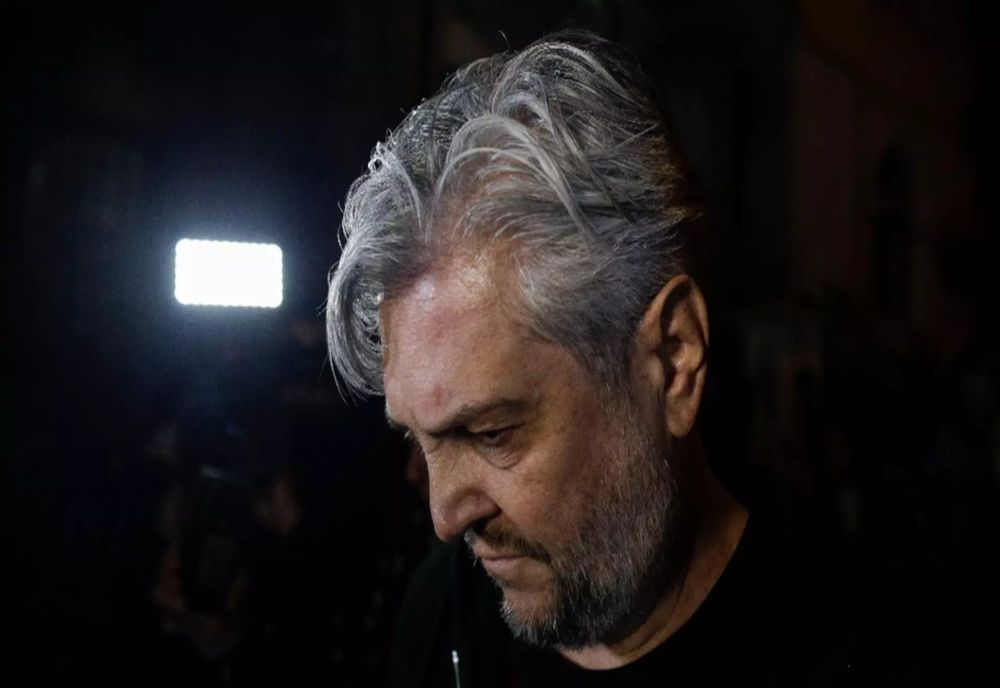 NOI ÎNREGISTRĂRI DIFUZATE LA REALITATEA PLUS: DAN TOCACI, LA BISERICĂ. INTERMEDIARUL GENERALILOR VOIA SĂ-ȘI SPELE PĂCATELE