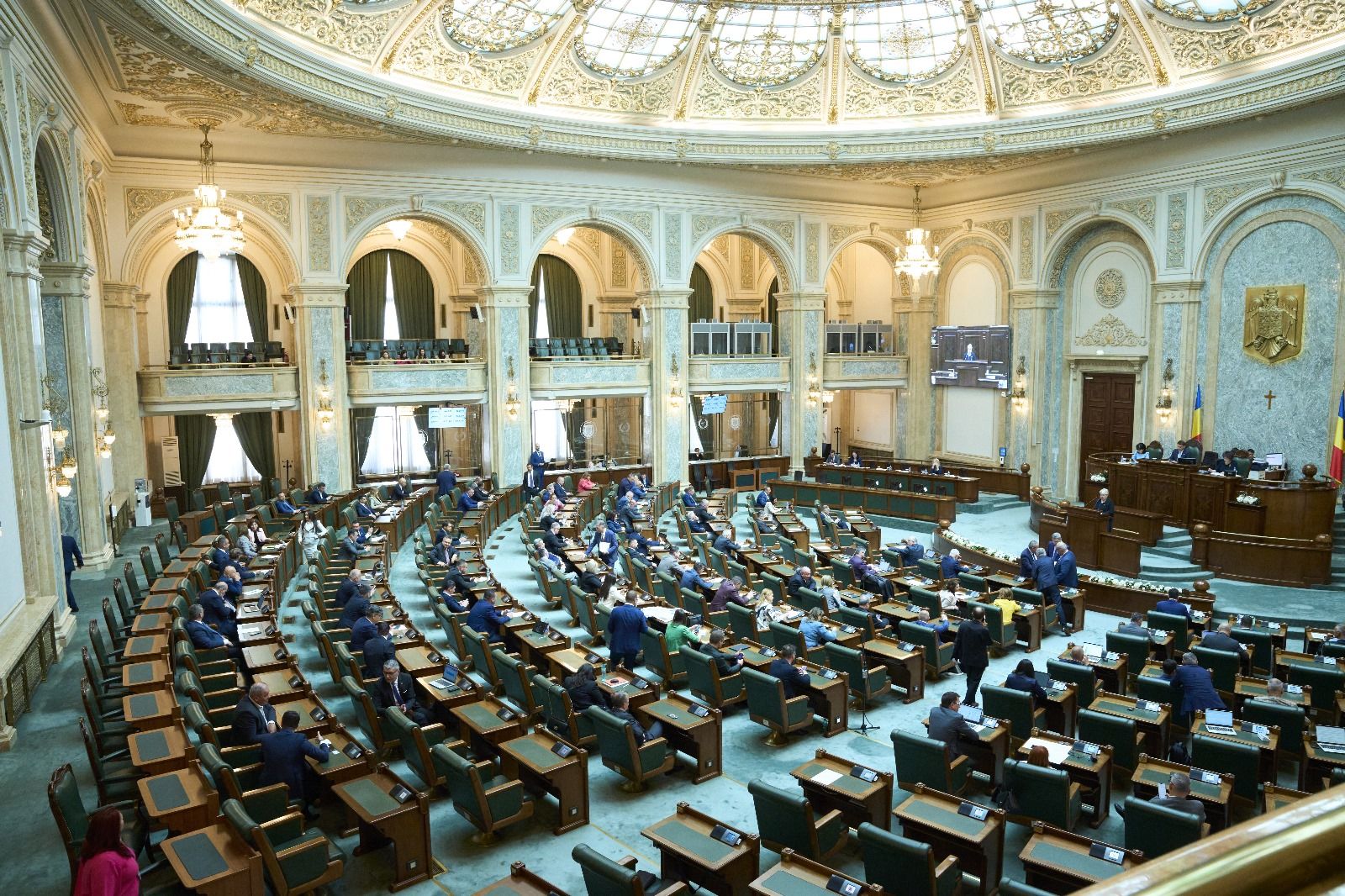 MOTIUNE-DREPTATE-AUR-POT-SOS-PENSIONARI-APROBATA