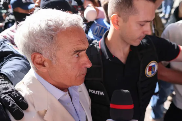 Călin Georgescu, la Tribunalul București. Magistrații decid dacă mențin măsura arestului