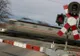 Autoturism lovit de tren în apropiere de Timișoara