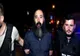 Bărbatul care a înjunghiat doi tineri la film, în mall, eliberat din arest