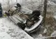 Femeie rămasă blocată în mașina răsturnată. E cod galben pe șoselele din Timiș
