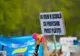 REVOLTĂ în fața Guvernului: profesorii ies în stradă din cauza salariilor mici - Și alte categorii amenință cu proteste