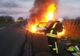 Mașină în flăcări, pe o șosea din județul Timiș